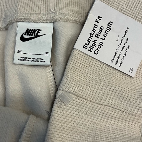 Nike Sportswear Phoenix Fleece High-Waisted Crop Khaki -Tan Sweatpants - Size 3X - Picture 4 of 4